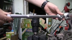 Шуруповерт DeWalt DCD777 - замена патрона. DeWalt DCD777 - drill chuck replacement!