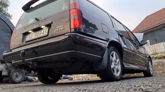 1998 Volvo V70 2.5 TDI Cold Start -7 degrees смотреть онлайн