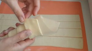 Слоёные трубочки. Готовим без  формочек. Слойки рецепт из готового теста