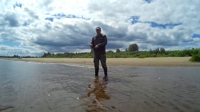 Ловля окуня на спиннинг микроджиг (на Tioga Lucky John) - КЛИП