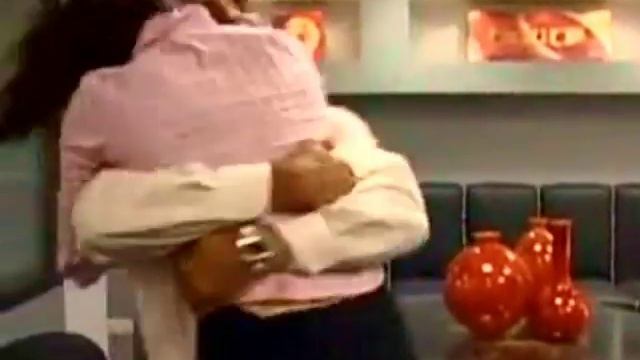 Nora & Loukas : Giati den padreuomaste смотреть онлайн