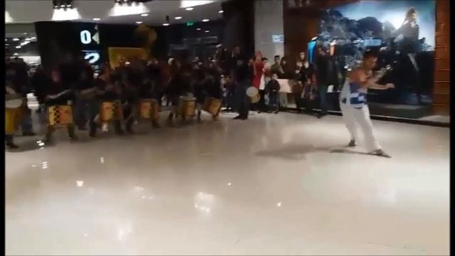 Fuguete capoeira acrobatics смотреть онлайн