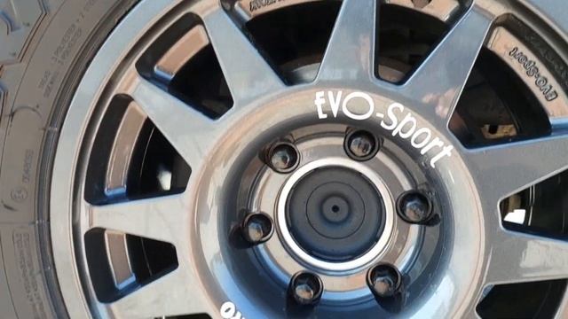 Mazda bt50 เปลี่ยนล้อยางเหมือนเปลี่ยนรถหล่อดุดัน 265/75R16 ไม่ต้องยก смотреть онлайн