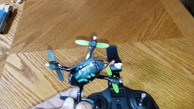 HUBSAN H107C MOD WITH SYMA WIFI CAMERA AND TRANSMITRER PHONE CLIP смотреть онлайн