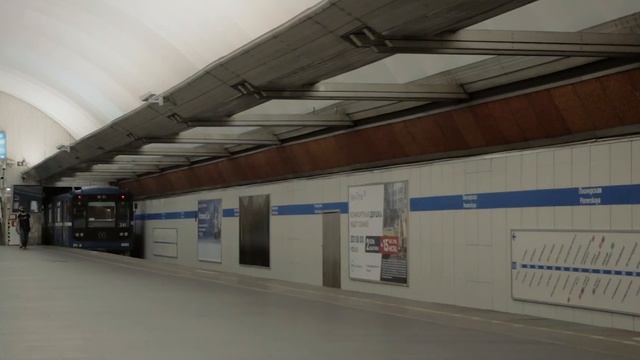 КАК ВЫЖИТЬ В ЧАС ПИК В МЕТРО/7 ЛАЙФХАКОВ смотреть онлайн