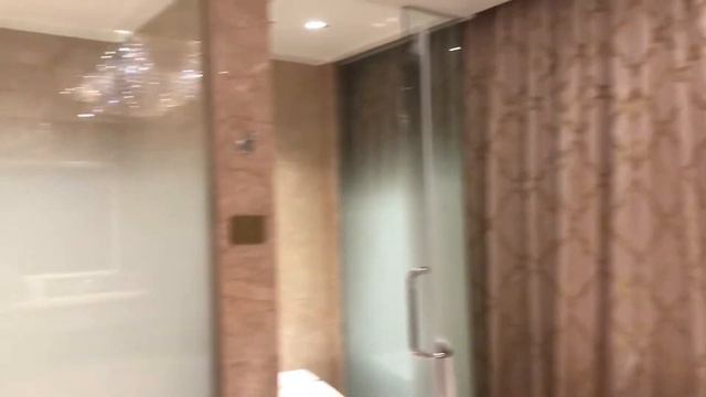 Okada Manila Room Amenities | Pearl Wing Deluxe King Room смотреть онлайн