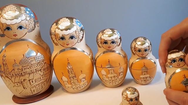 Русские матрëшки.10 матрëшек с куполами.Russian matryoshkas. 10 matryoshkas with domes. смотреть онлайн