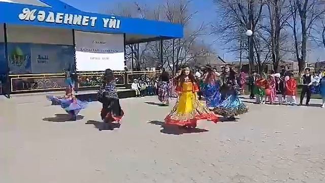 цыганочка *Ай да ну да най* смотреть онлайн