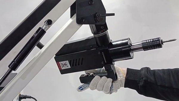 REALREZ РЕЗЬБОНАРЕЗНОЙ МАНИПУЛЯТОР REALREZ M16S + работа СОЖ M16SC