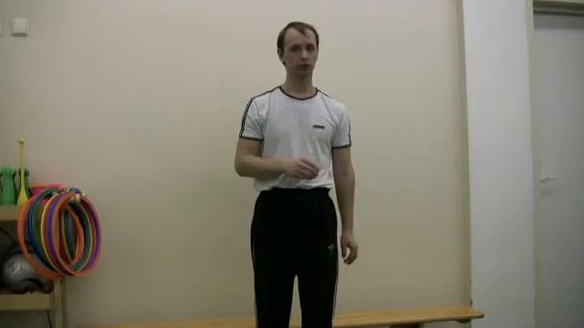 Развиваем координацию движений -"Пилим дрова-забиваем гвозди" - "Гладим по голове" смотреть онлайн