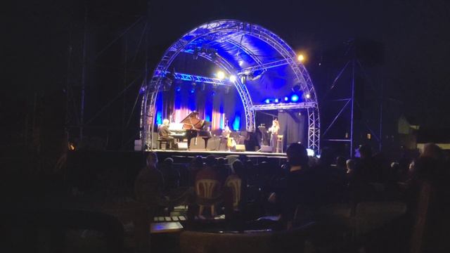 Wim Mertens - Struggle for pleasure @ Lessines, Belgium смотреть онлайн