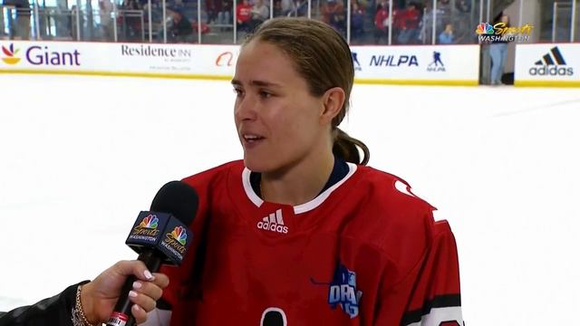 Alex Carpenter - First Intermission Interview - 3/4 Scotiabank vs. Sonnet смотреть онлайн