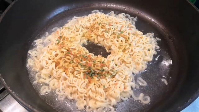 как приготовить роллтон | так роллтон вы еще не готовили-домашняя лапша #рецепт#удон#еда смотреть онлайн