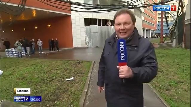 Подземный паркинг продали и превратили в хостел