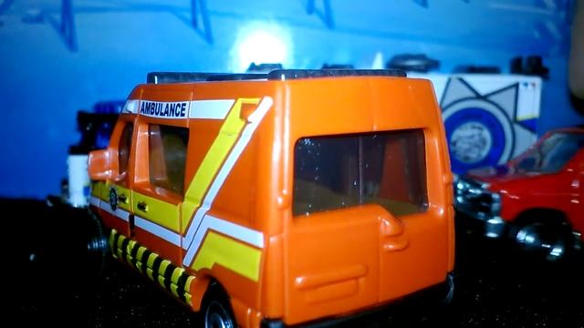 RENAULT MATER AMBO RED MATCHBOX REVIEW смотреть онлайн