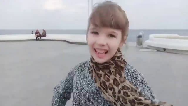 Люба Звезда⭐ | танцы?| море ? | пляж ?☀| fun for kids | смотреть онлайн
