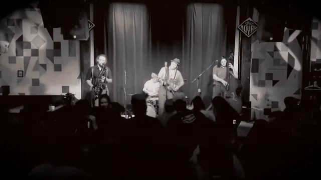 The Misery Mountain Boys - The Whyte Ave Shuffle (live from The Royal) смотреть онлайн