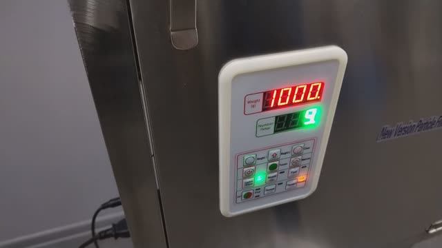 Дозатор весовой для сыпучих продуктов DW-10000 смотреть онлайн