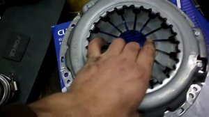 Toyota Avensis. Замена сцепления.