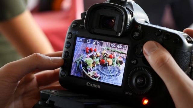 НУБ-ФОТОГРАФ СНИМАЕТ ЕДУ смотреть онлайн