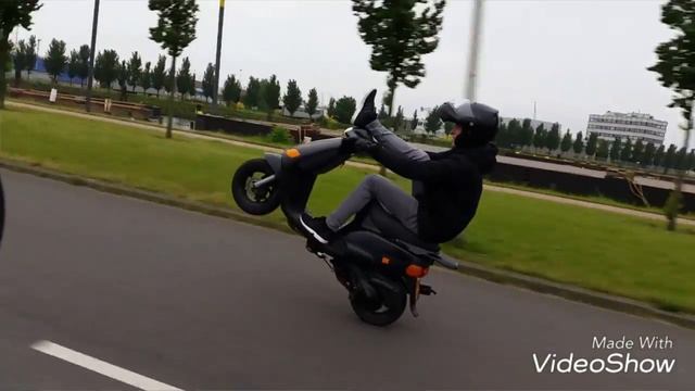 Zip 98 wheelie смотреть онлайн