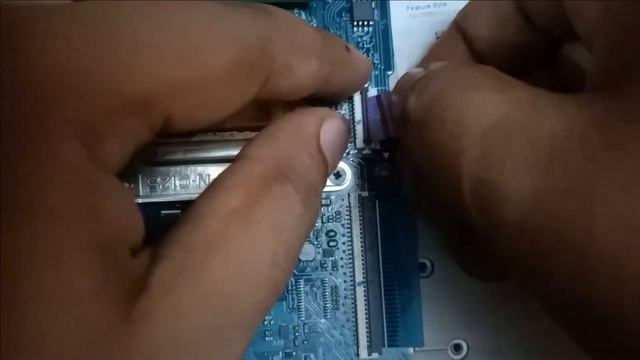 Tips & Tricks ??: No bootable device -- insert boot disk and press any key смотреть онлайн