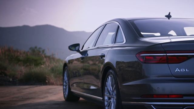 2018 Audi A8 L (Long Wheel Base) - Driving, Interior & Exterior смотреть онлайн