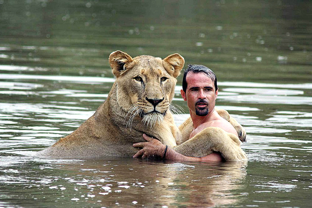 Невероятно! Как он это делает Заклинатель зверей – Кевин Ричардсон! смотреть онлайн