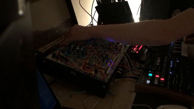 RAW JAM (Drumbrute, Microbrute, Eurorack, Boss Bx-8 mixer, Korg SQ-1) смотреть онлайн
