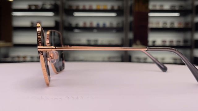 Женские солнцезащитные очки Dolce&Gabbana 2242 1298-P2 смотреть онлайн