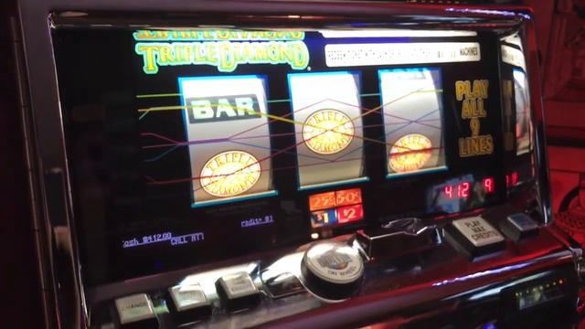 IGT Triple Diamond Slot Machine Jackpot смотреть онлайн