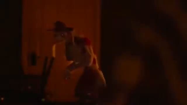 Lucy Lacemaker ( Пора привлечь  внимание і сказку рассказать )