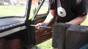 Как снять дверь на Жигулях (классика) ВАЗ. Полезная вещь