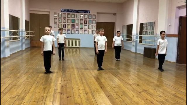 Фрагмент занятия по татарскому танцу Коллектив Мирас Педагог Кадырмаева Ф К г Азнакаево Р Т смотреть онлайн