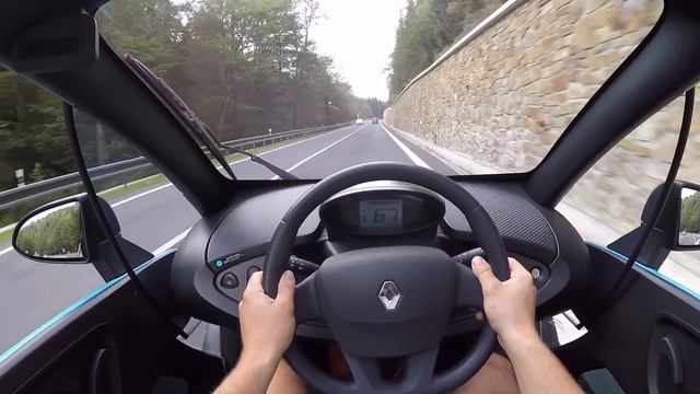 2020 | Renault Twizy POV Test + Acceleration To TOP SPEED