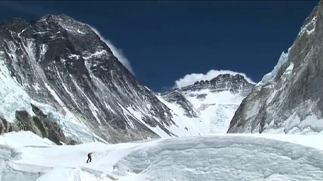 Beaten up by Everest - Icefall to Camp 3- Mt. Everest - Webisode 10 смотреть онлайн