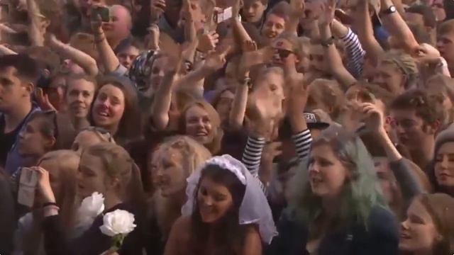 George Ezra - Budapest (Live)