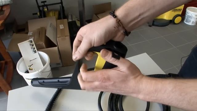 How to Replace a Karcher Hose and Handgun on a Karcher Pressure Washer смотреть онлайн