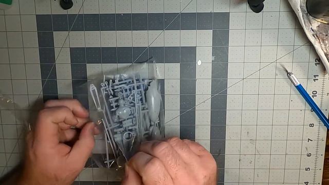 Airfix James Bond Autogyro смотреть онлайн