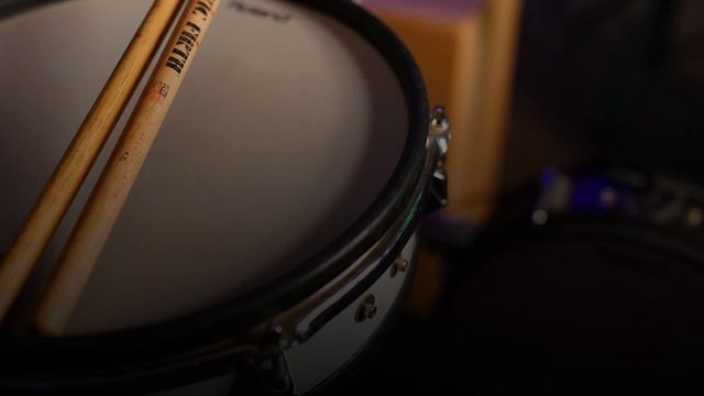 Drum Jam Along - Fun Acoustic Funk - 110 BPM смотреть онлайн