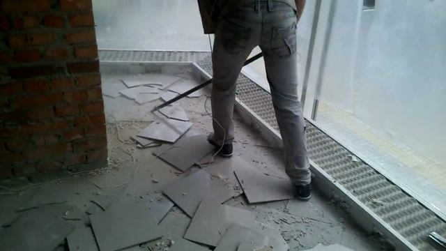 Демонтаж плитки, снятие кафельной плитки НА 5 смотреть онлайн