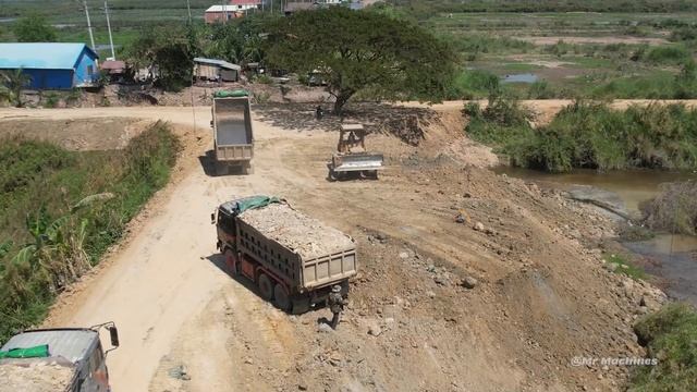New Awesome Project, Land Filling Construction Heavy Duty Operator, Dozer Pushing Soils Leveling смотреть онлайн
