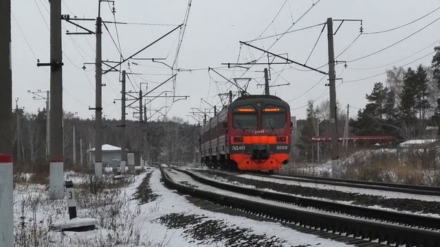 ЭД4М-0018/ЭД4М1-0009 сообщением Каменск-Уральский — Екатеринбург-Пасс. смотреть онлайн