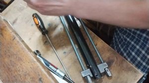 попытка снять газовую пружину пневматической винтовки ретай 70с..mp4
