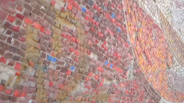 мозаика на фасаде дома \ Mosaic on the facade of the house смотреть онлайн