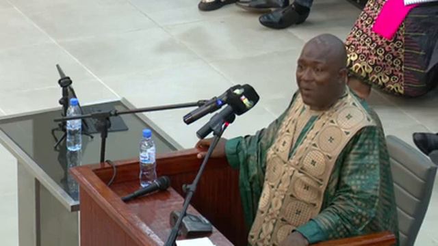 Paul et tumba,le maître ne comprenais plus rien смотреть онлайн