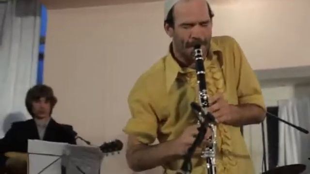 Биг бэнд Сергея Гусятинского и Steven Mitchell - Blue Skies смотреть онлайн