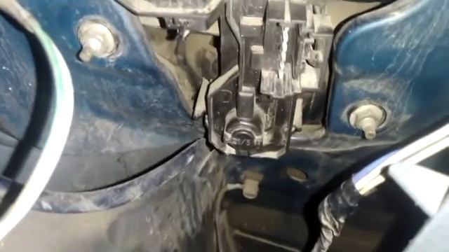 при нажатии тормоза загорается поворот смотреть онлайн