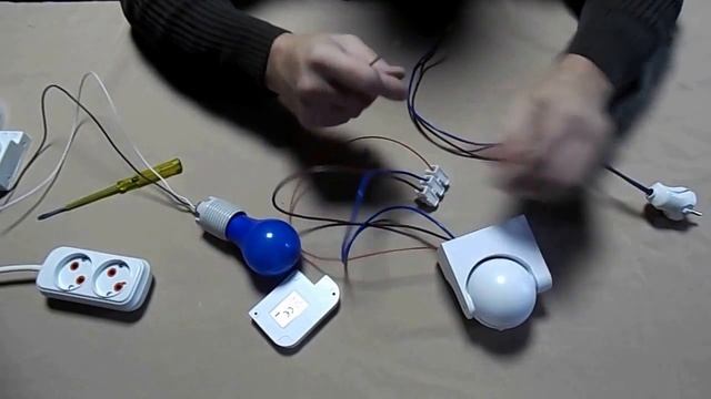 Датчики движения, разновидности и подключение смотреть онлайн