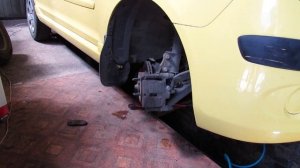 Замена тормозных колодок КИА Пиканто